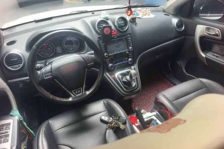 Used Haval H6 2014 Upgraded Model 1.5T Manual Two-Wheel Drive Elite Version
