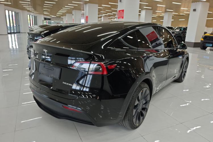 Used Tesla Model Y 2021 Standard Range Rear-Wheel Drive Version Rear Right 45 Deg