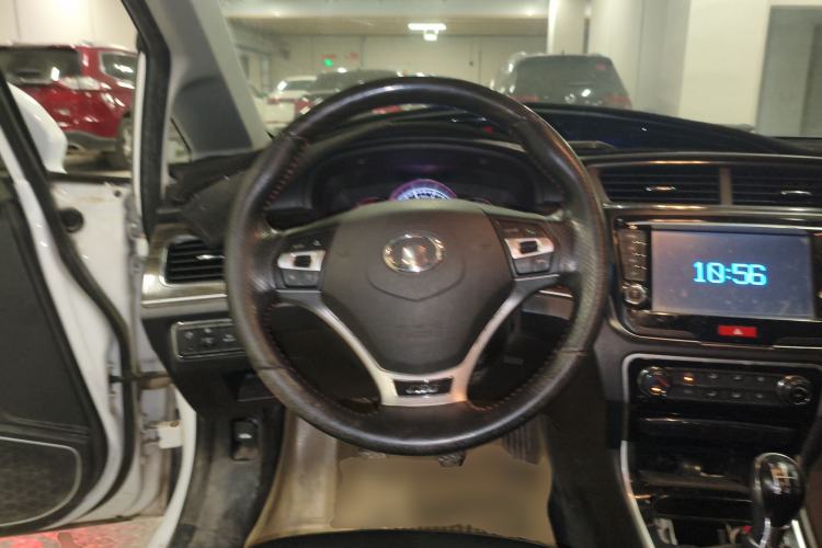 Used Great Wall C50 2014 Upgraded Model 1.5T Manual Fashion Edition Steering Wheel