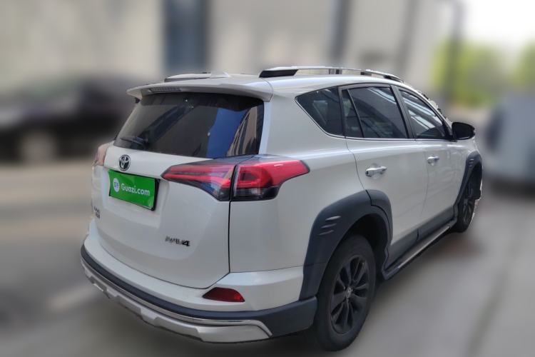 Used Toyota RAV4 2019 2.0L CVT Two-Wheel Drive Fashion X Limited Edition China V Standard
