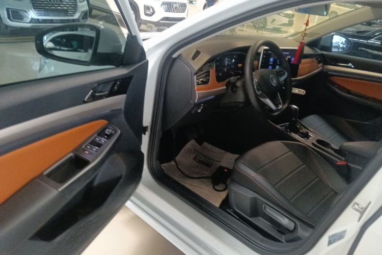 Used Volkswagen Bora 2023 200TSI DSG Smart Drive Version
