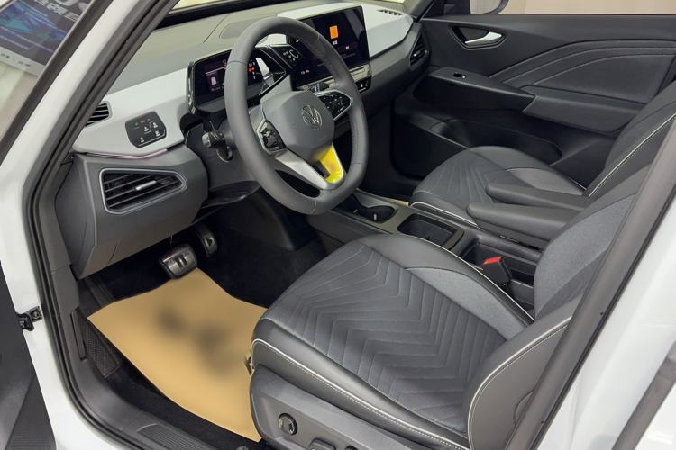 Used Volkswagen ID.3 2023 Upgraded Model Pure Intelligent Enjoyment Version Interior 1