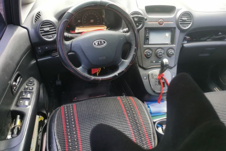 Used Kia Carens 2011 2.0L 7-Seater Automatic Comfort Edition Steering Wheel
