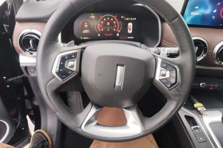 Used Wey VV6 2021 2.0T Two-Wheel Drive Smart Plus
