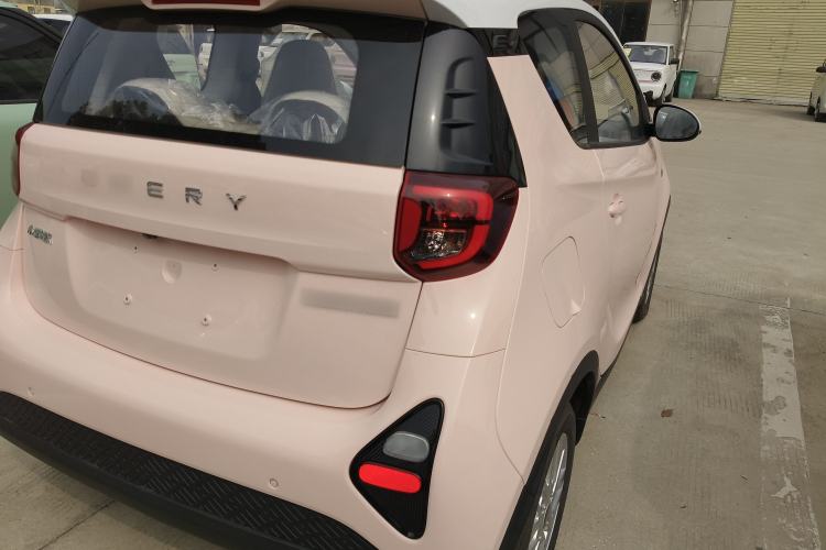 Used Chery Little Ant 2024 Revised Edition Youth Version 321 km Cool Love Edition 29.23 kWh