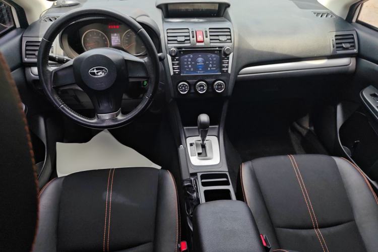 Used Subaru XV 2012 2.0i Comfort Edition Center Console