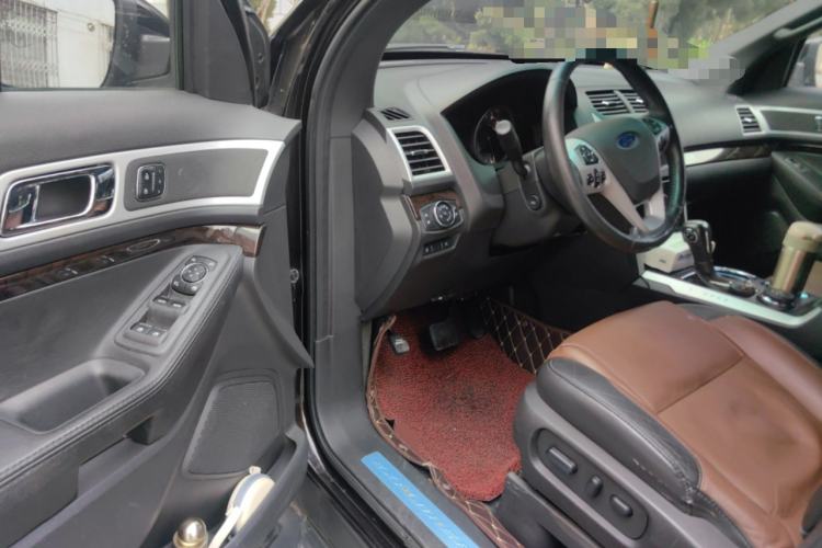 Used Ford Explorer 2013 3.5L Deluxe Model