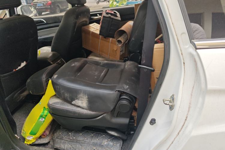 Used HYOSOW H3 2017 1.5L Manual Comfort Sunroof Version Left Rear Seat