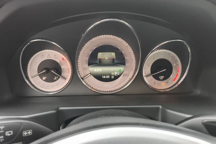 Used Mercedes-Benz GLK-Class 2013 GLK 300 4MATIC Dynamic Sunroof Model