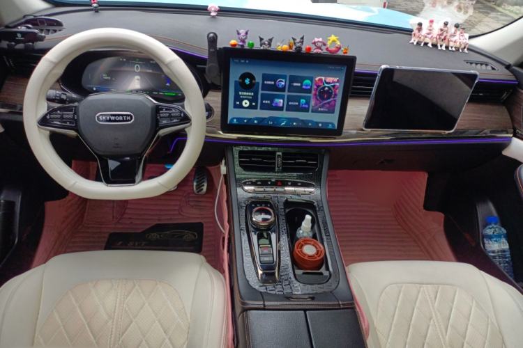 Used Skyworth HT-i 2022 1.5L PHEV 205KM ZhiXing Edition Plus
