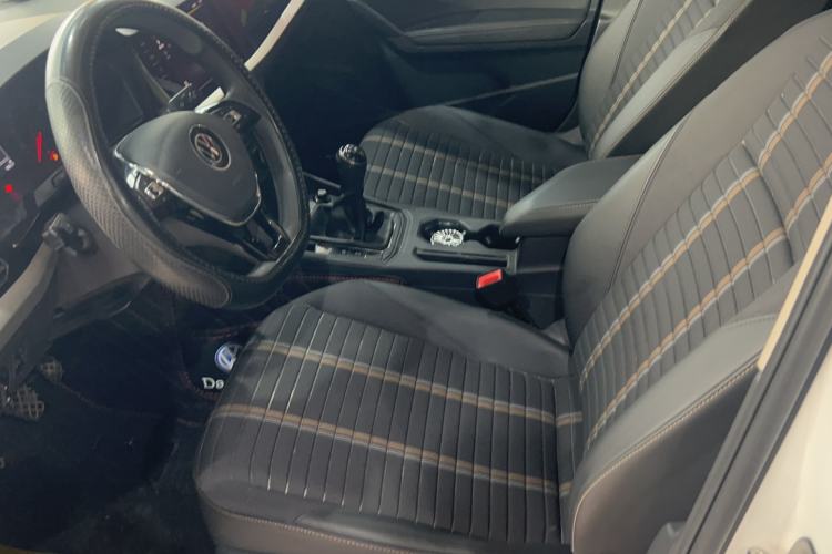 Used Volkswagen Lavida 2021 1.5L Manual Comfort Edition
