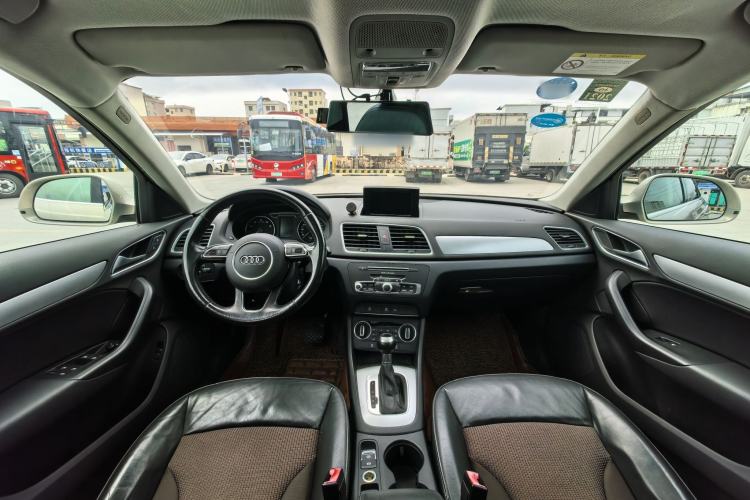 Used Audi Q3 2017 35 TFSI Fashion Model Interior 4