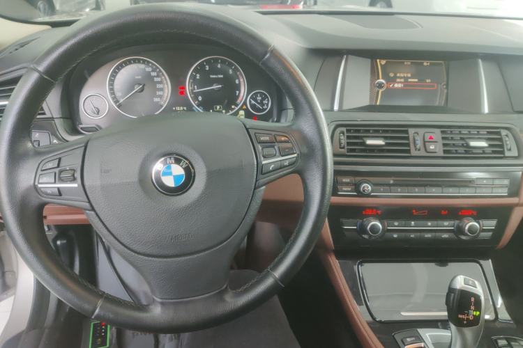 Used BMW 5 Series 2014 520i Elegant Edition