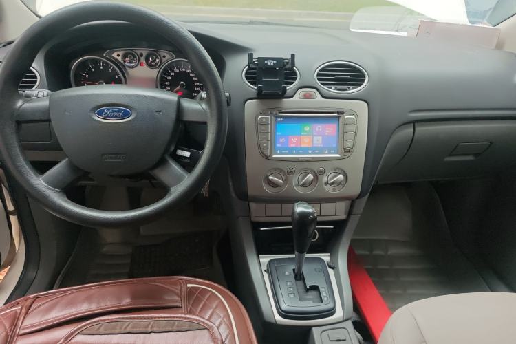 Used Ford Focus 2013 Hatchback Classic 1.8L Automatic Base Model
