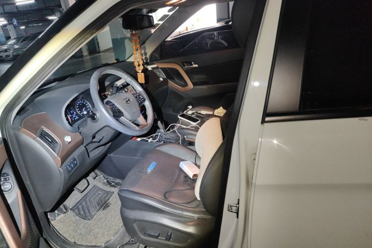 Used Hyundai ix25 2015 2.0L Automatic Two-Wheel Drive Intelligent GLS