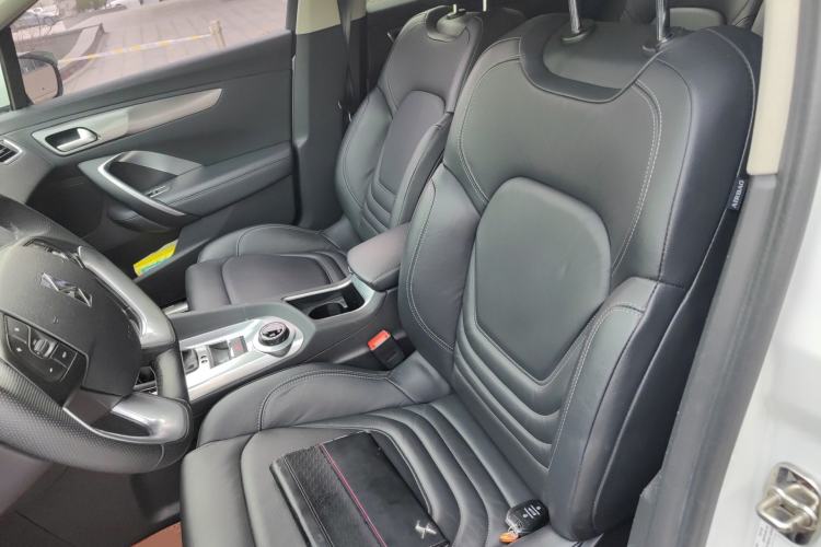 Used DS 6 2016 1.6T Luxury Edition THP160