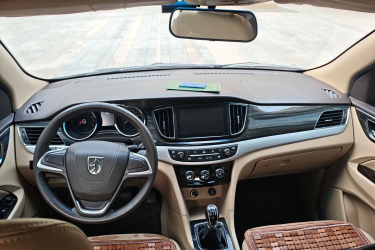 Used Baojun 730 2016 1.5L Manual Comfort Version 7 Seats China V Emission Standard