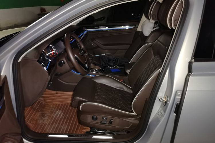 Used Volkswagen Phideon 2018 380TSI Two-Wheel-Drive Flagship Edition
