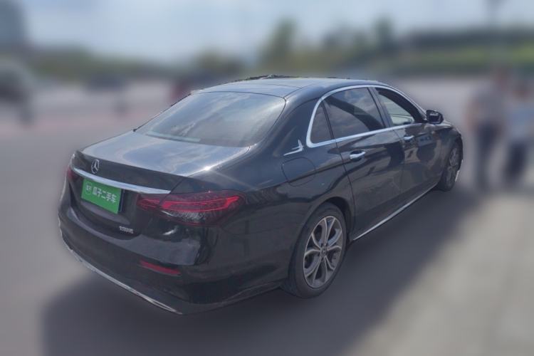 Used Mercedes-Benz E-Class 2021 Restyled E 300 L Sporty and Stylish Edition
