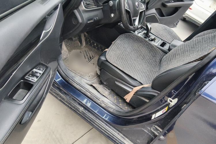 Used BYD Song MAX 2019 1.5T Automatic Smart Connect Ruiyi Sunroof Model 7 Seats China VI Standard Driver Seat