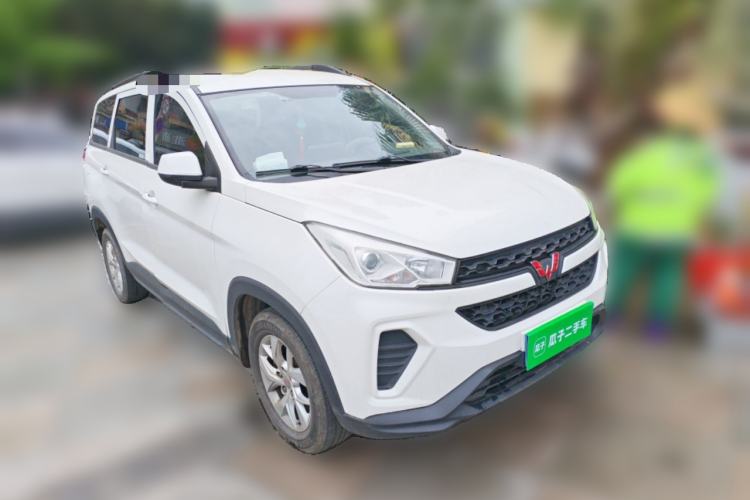 Used Wuling Hongguang S3 2019 Automatic Clutch Version 1.5L Manual Comfort Model China V Standard Front Right 45 Deg