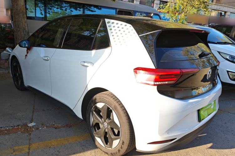 Used Volkswagen ID.3 2025 Revised Version Smart Edition Outstanding Grade Rear Left 45 Deg