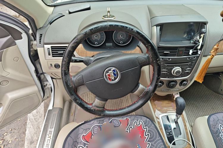 Used Buick Excelle 2015 1.5L Automatic Classic Model
