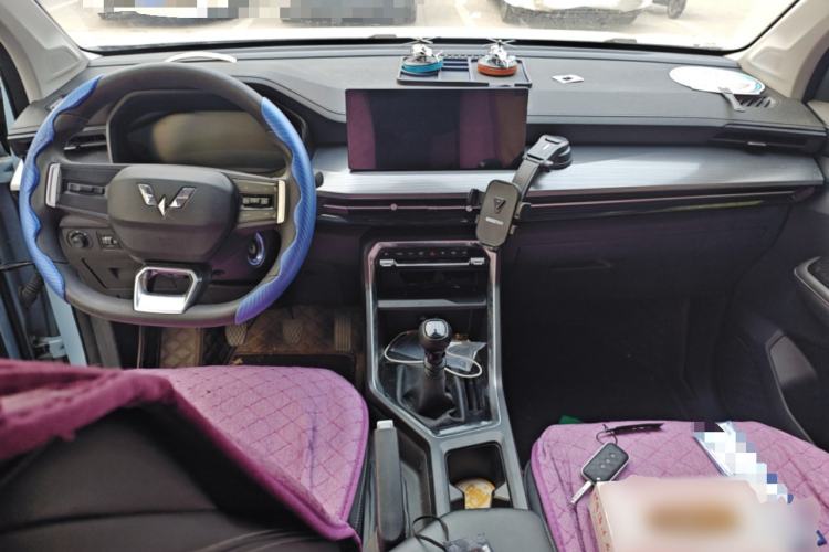 Used Wuling Asta 2021 1.5T Manual Starlight Edition Center Console