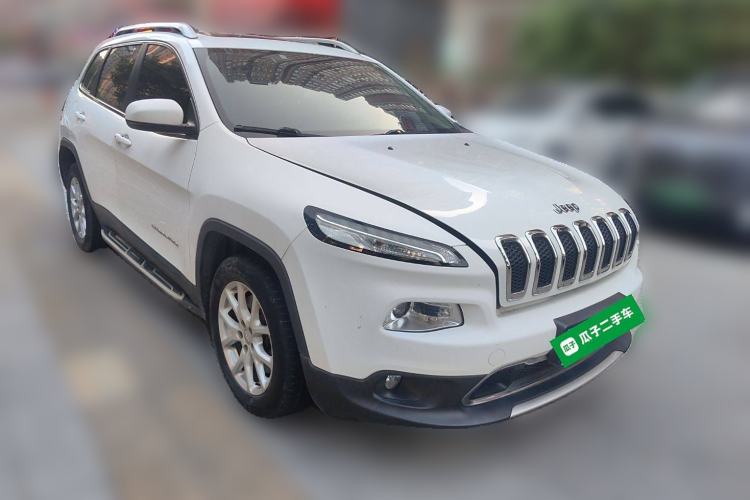Used Jeep Cherokee 2017 2.0L Superior Edition
