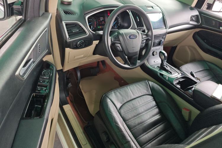 Used Ford Edge 2015 2.0T GTDi Two-Wheel-Drive Elite Edition
