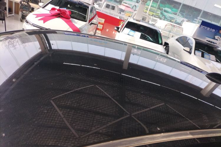 Used Hongqi E-QM5 2022 431 km Charge & Enjoy Edition
