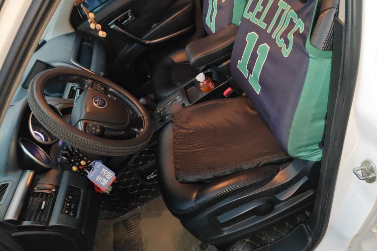 Used Bestune X80 2016 2.0L automatic Comfort trim level