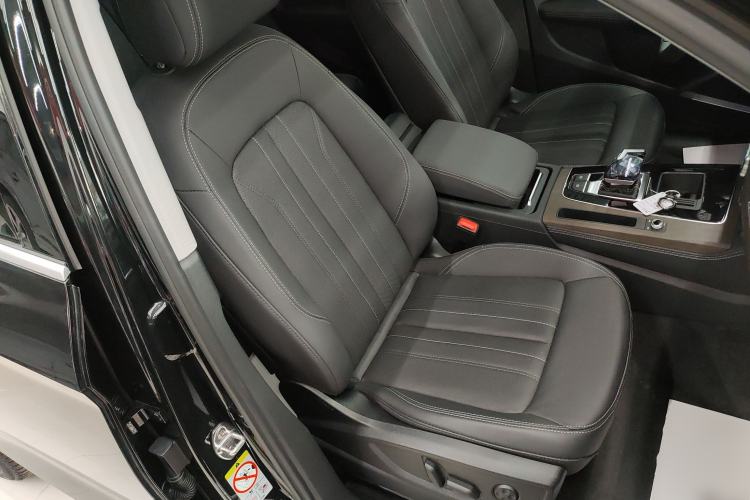 Used Audi Q5L 2022 Updated Version 45T Luxury Prestige Edition
