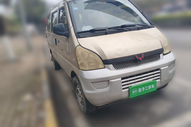 Used Wuling Rongguang 2014 1.2L S Base Model
