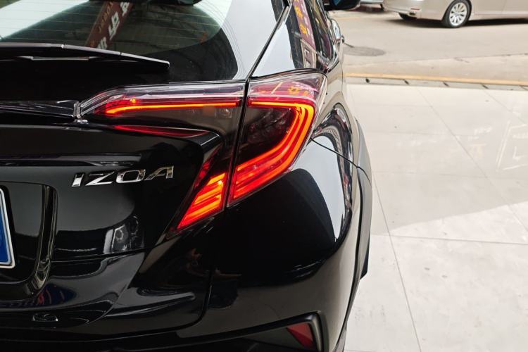 Used Toyota IZOA 2021 2.0L Yichi SPORT