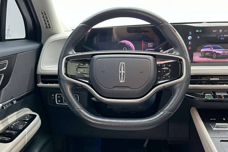 Used Lincoln Corsair 2023 2.0T Two-Wheel-Drive Luxury Edition