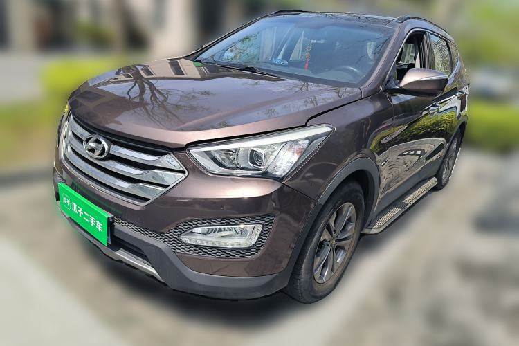 Used Hyundai Santa Fe 2015 2.0T Automatic Two-Wheel Drive Smart Version 5 Seats