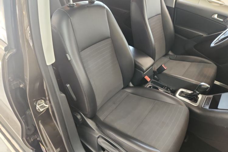 Used Volkswagen Tiguan L 2015 1.8TSI Automatic Two-Wheel Drive Trend Edition