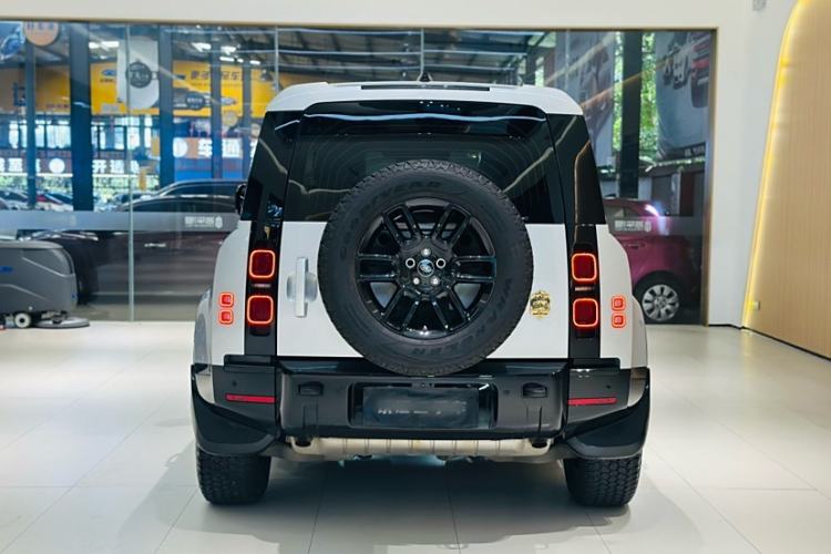 Used Land Rover Defender 2021 90 P400 X-DYNAMIC S
