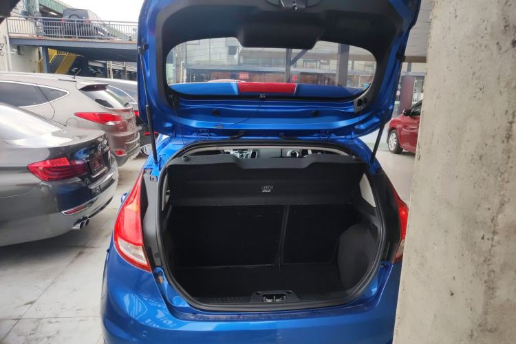 Used Ford Fiesta 2013 Hatchback 1.5L Automatic Fashion Edition
