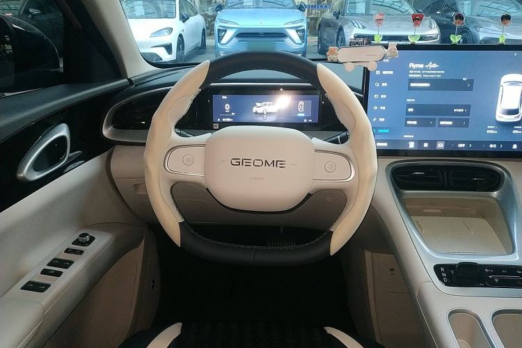 Used Geely Galaxy Geome 2025 UP 410km Exploration+ Edition
