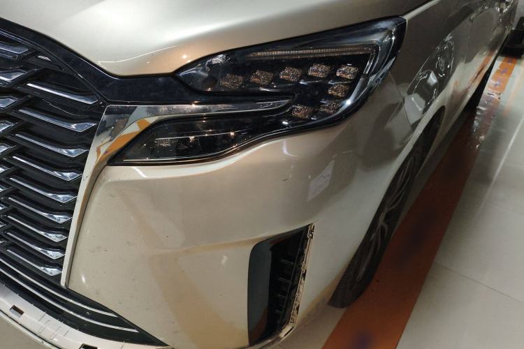 Used Buick GL8 2021 ES Landtrek 653T Comfort Edition