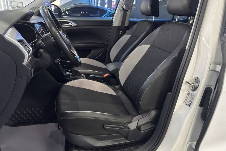 Used Volkswagen Tacqua 2021 280TSI DSG R-Line Connected Version
