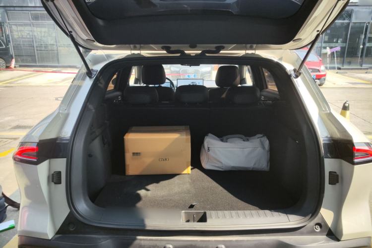 Used Baojun Yunhai 2024 600km Pure Electric Version Trunk