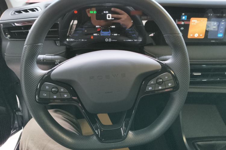 Used Roewe i5 2023 1.5L Manual Comfort Edition