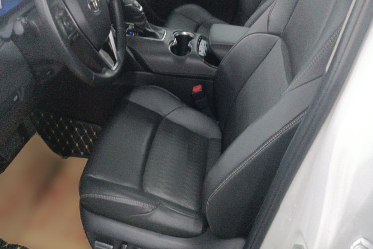 Used Toyota Venza 2023 2.0L CVT Two-Wheel Drive Prestige Version
