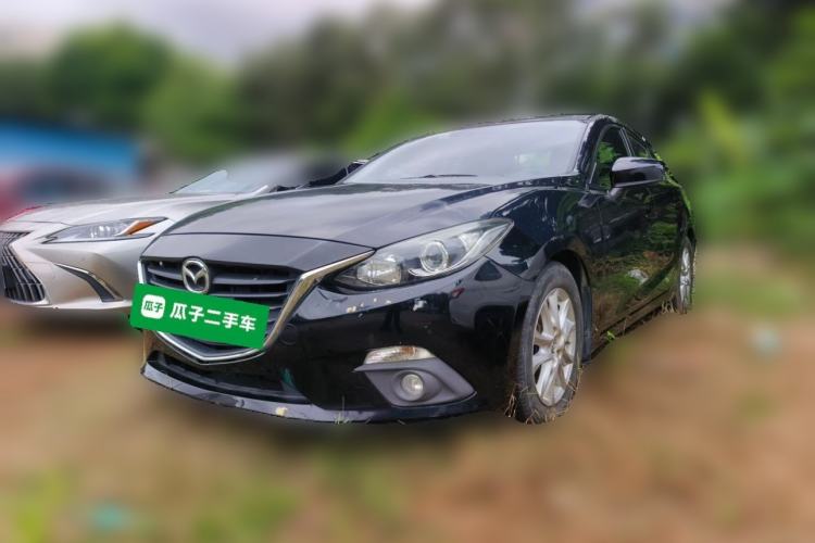 Used Mazda 3 Axela 2016 Sedan 1.5L Automatic Comfort Model