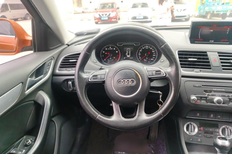 Used Audi Q3 2015 35 TFSI Comfort Model