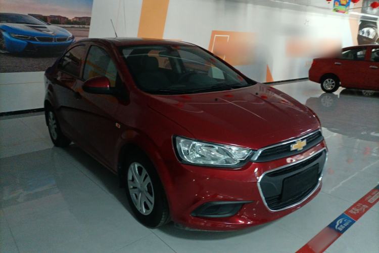 Used Chevrolet Aveo Sonic 2014 Sedan 1.4SL AT Stylish Sunroof Edition
