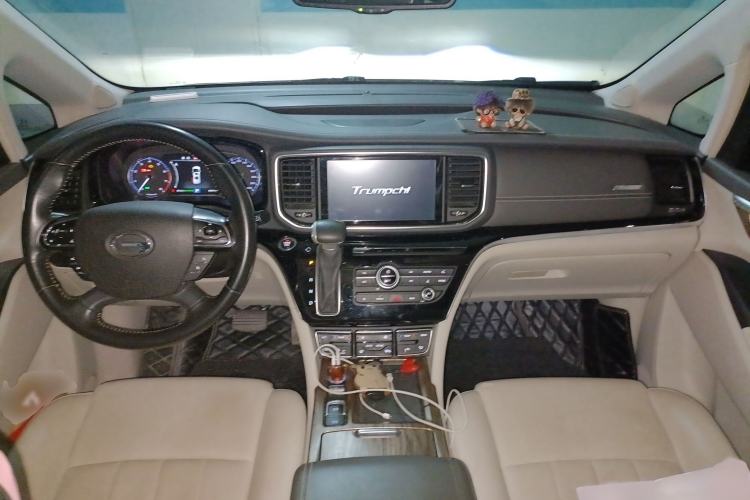 Used GAC Trumpchi M8 2018 320T Luxury Edition Interior 2